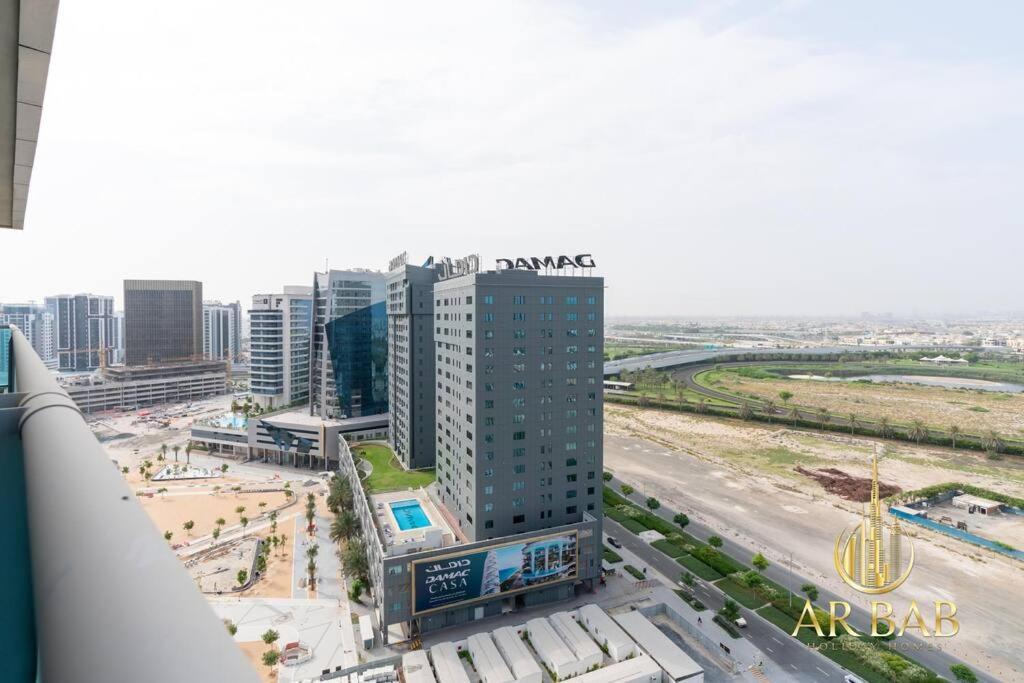 Elite Residence - Luxury Studio - Best Horse Course View * Dubai