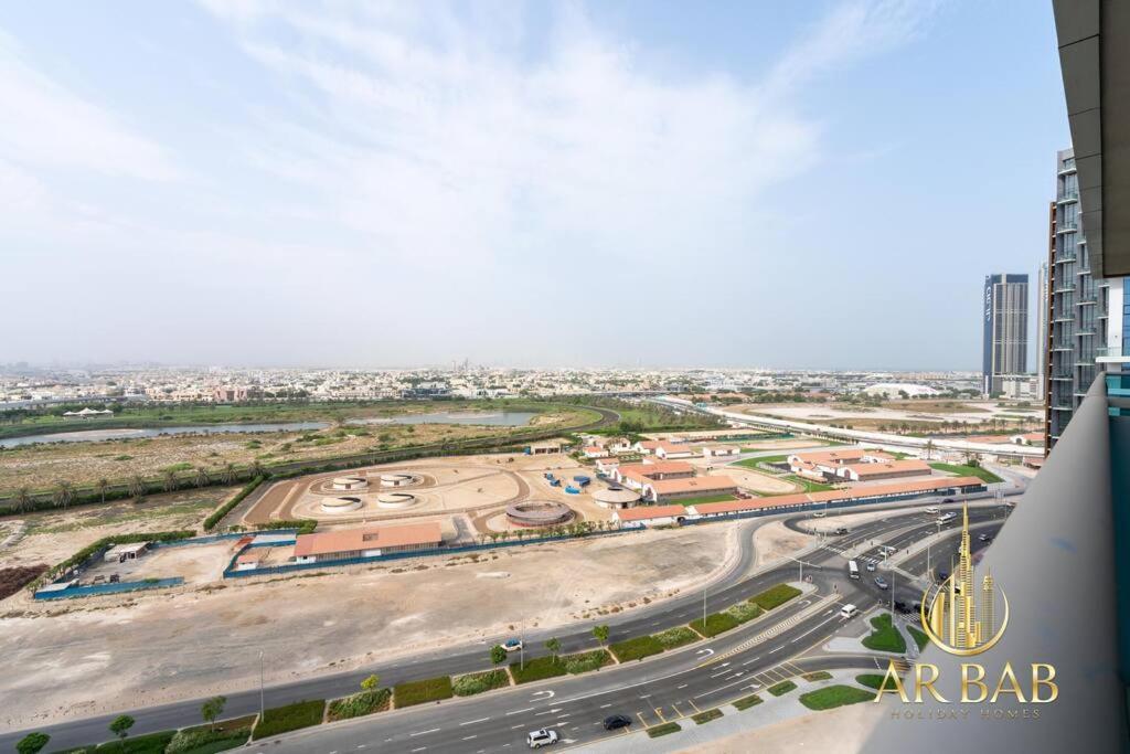 Elite Residence - Luxury Studio - Best Horse Course View * Dubai