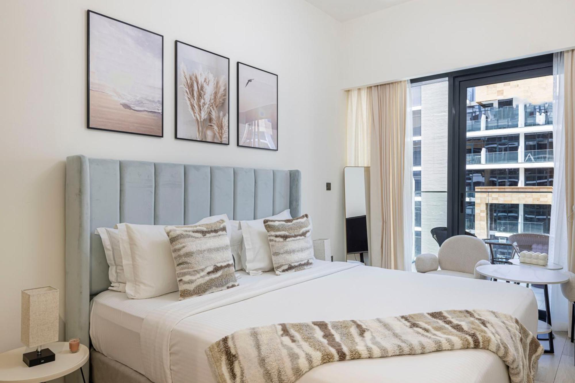 Apartment Daniels Poolside In Meydan Dubai