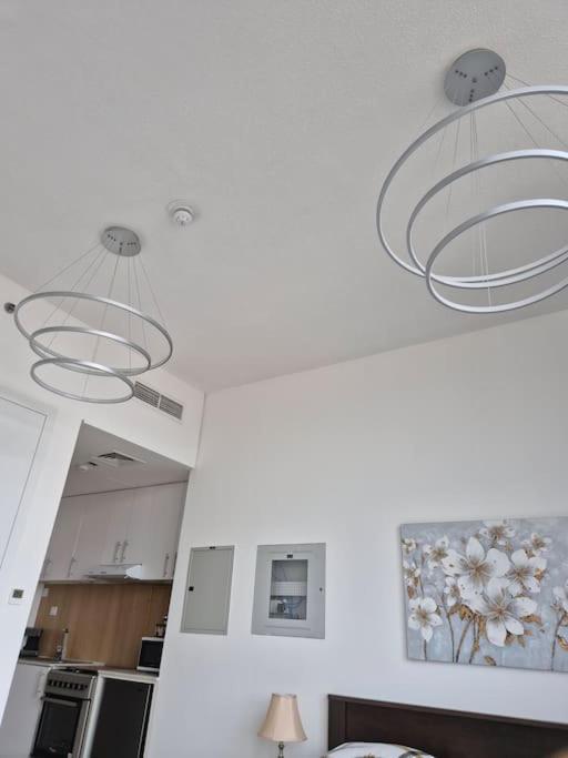 Furnished In Jvc Apartment *
