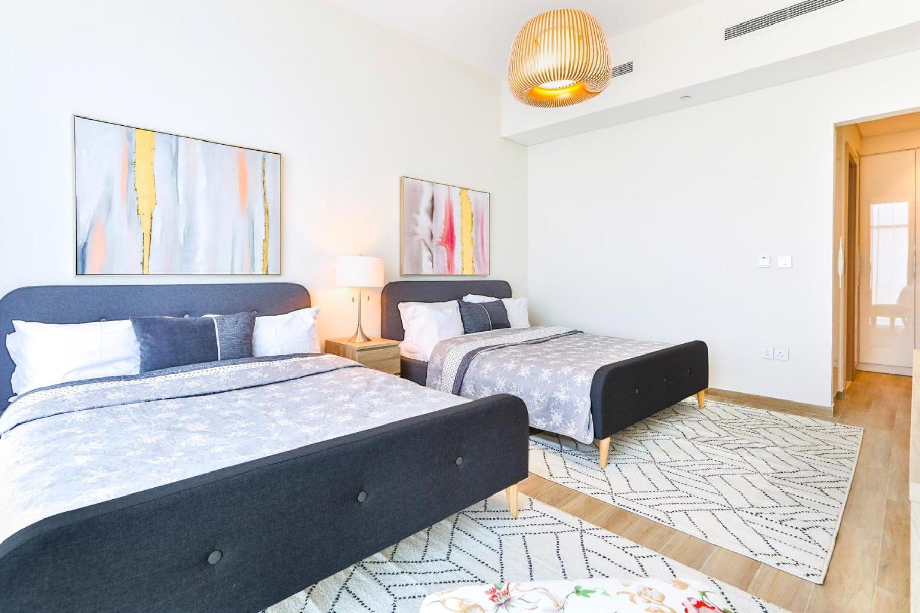 Apartment 2 Bedroom With Maid's Next To Mall Mada Residences