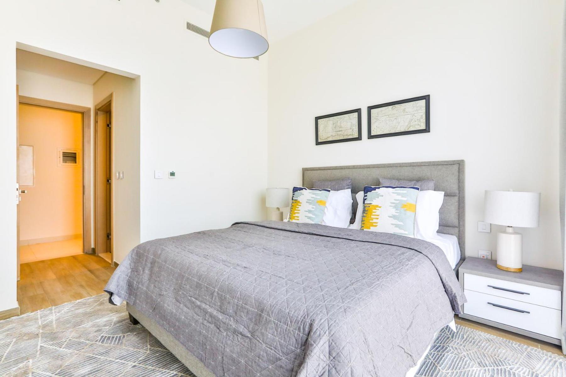 2 Bedroom With Maid's Next To Mall Mada Residences * Dubai