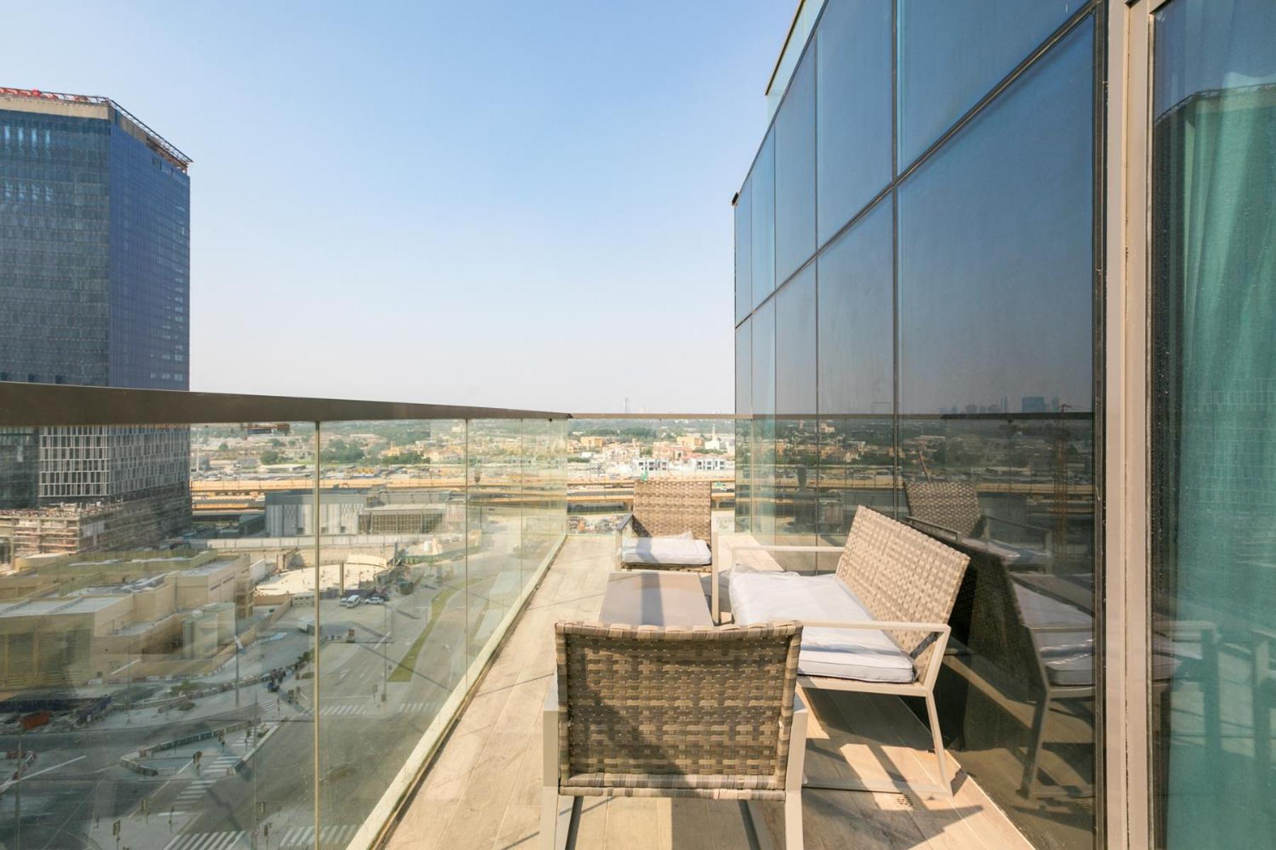 2 Bedroom With Maid's Next To Mall Mada Residences Apartment *