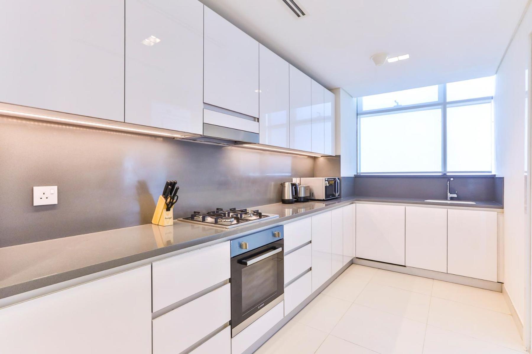 2 Bedroom With Maid's Next To Mall Mada Residences Apartment *