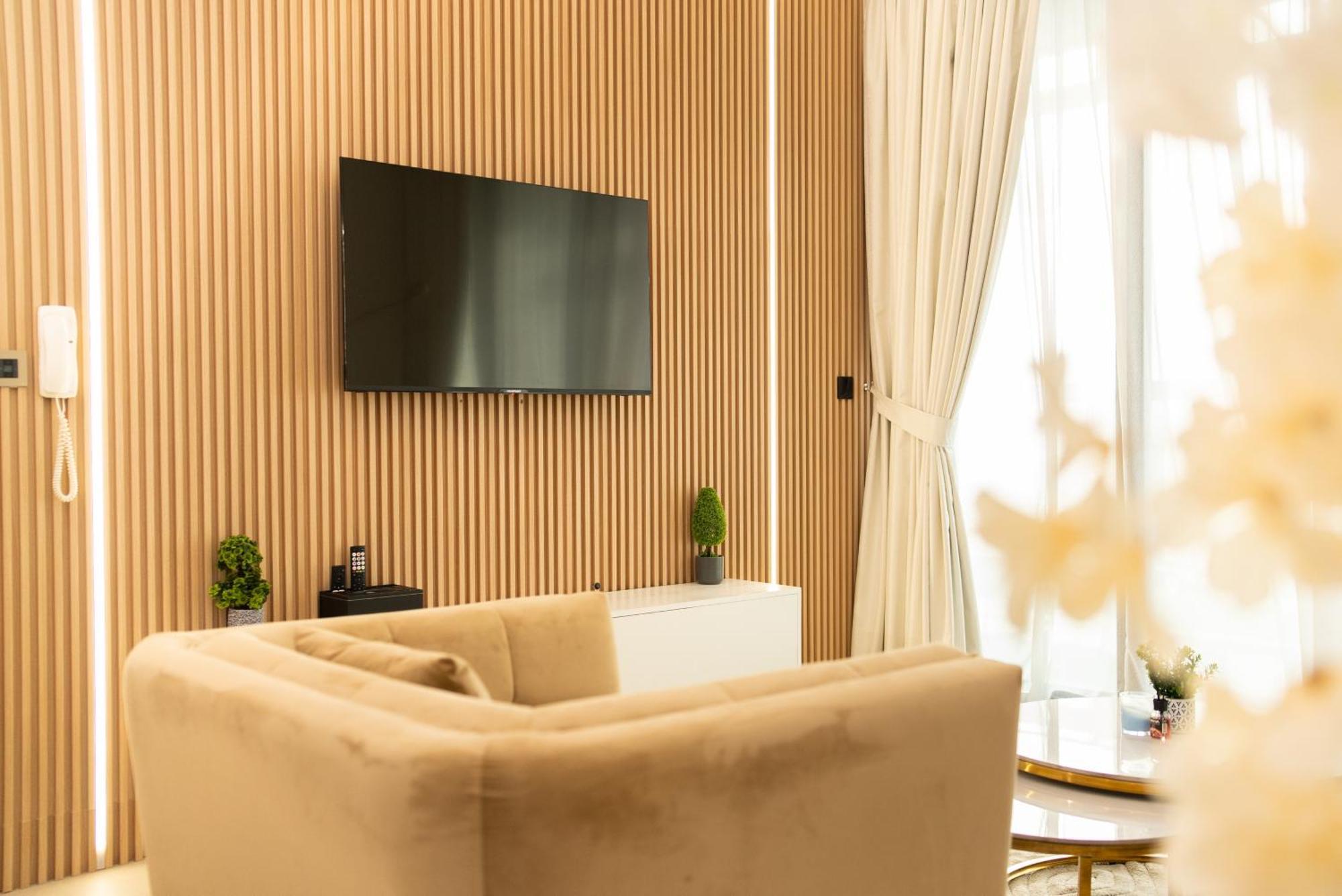 One With View In Sharjah Apartment Dubai