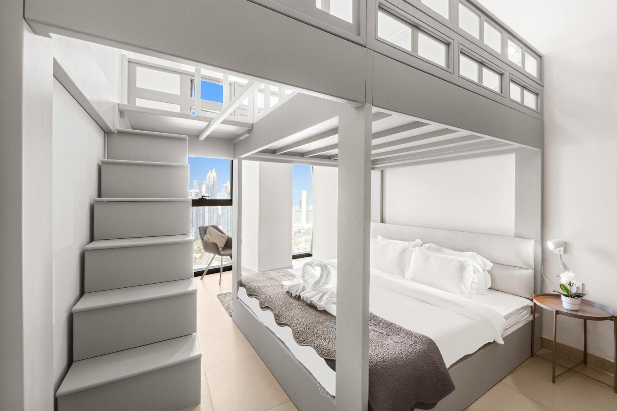 Apartment Stylish 2br In Downtown With Sea And Views