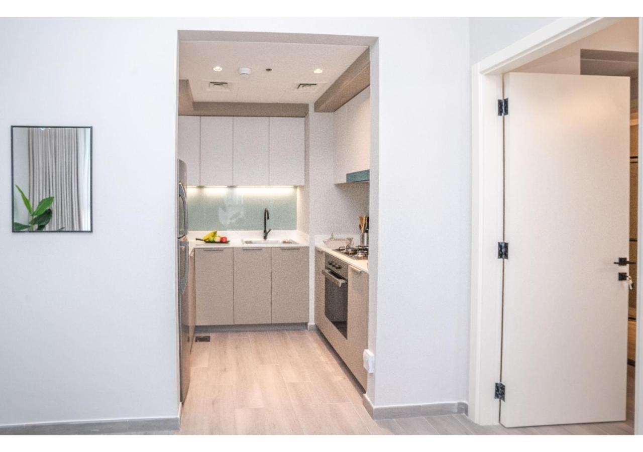 Modern 1br Noor 1 With Serene Outlook By Vibel