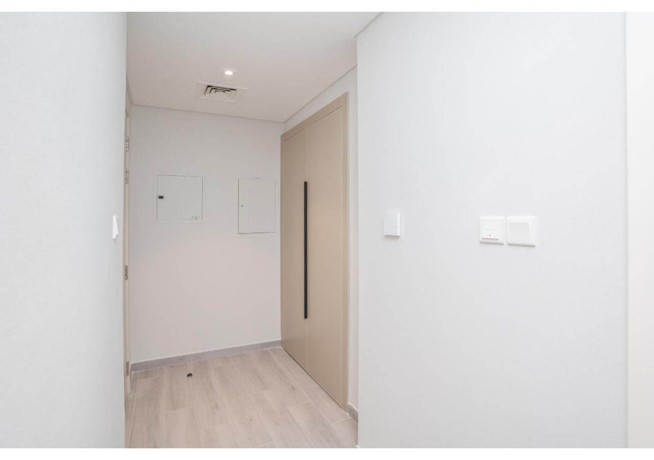Apartment Modern 1br Noor 1 With Serene Outlook By Vibel Dubai
