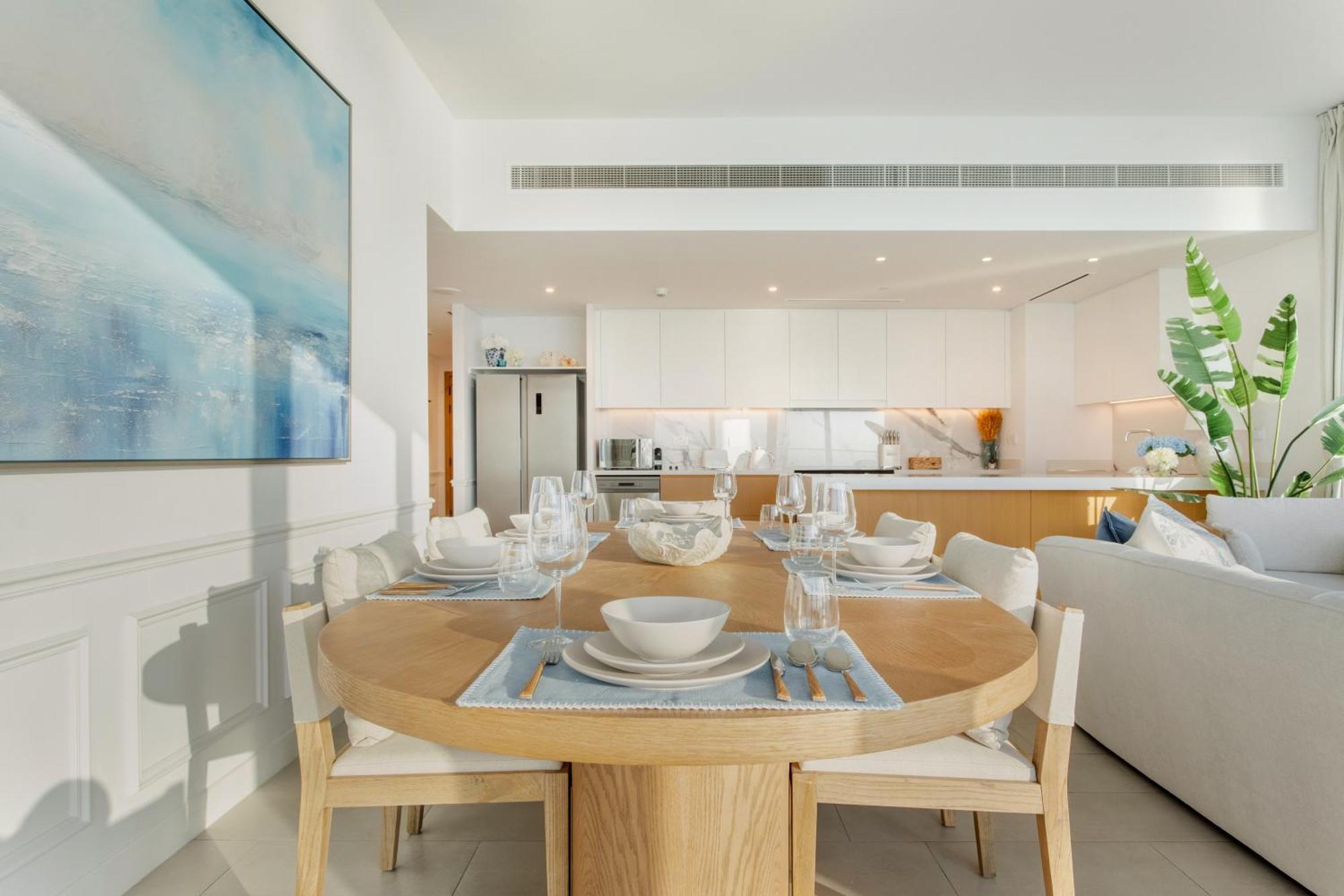 Seaside In The Sky Three Bedroom With Maid Full Sea View * Dubai