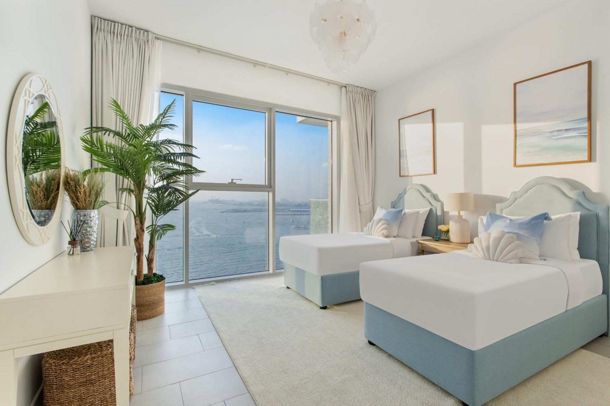 Seaside In The Sky Three Bedroom With Maid Full Sea View Apartment