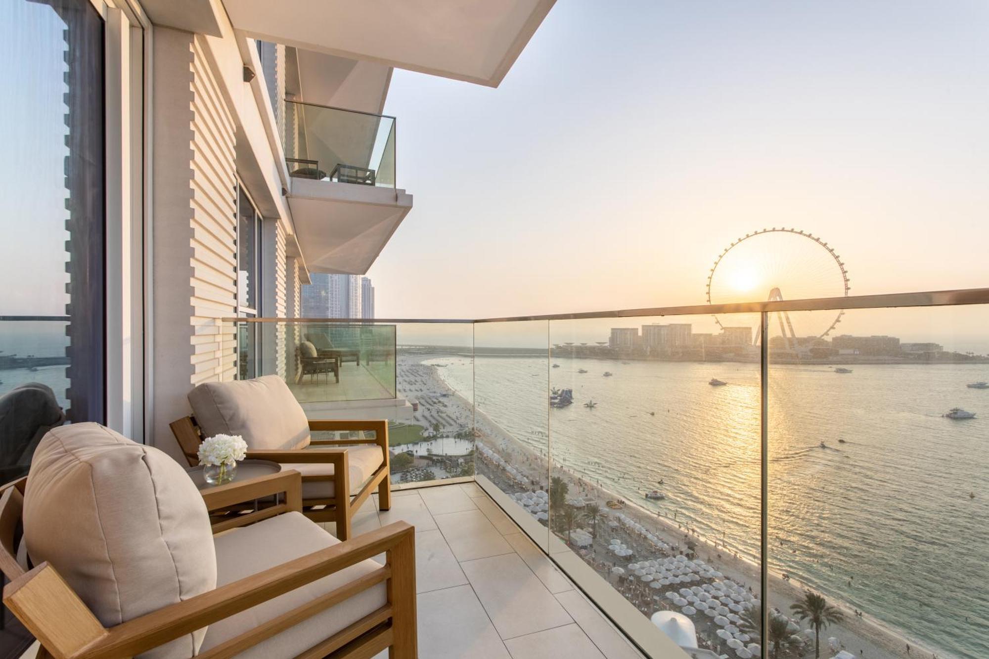 Seaside In The Sky Three Bedroom With Maid Full Sea View Dubai