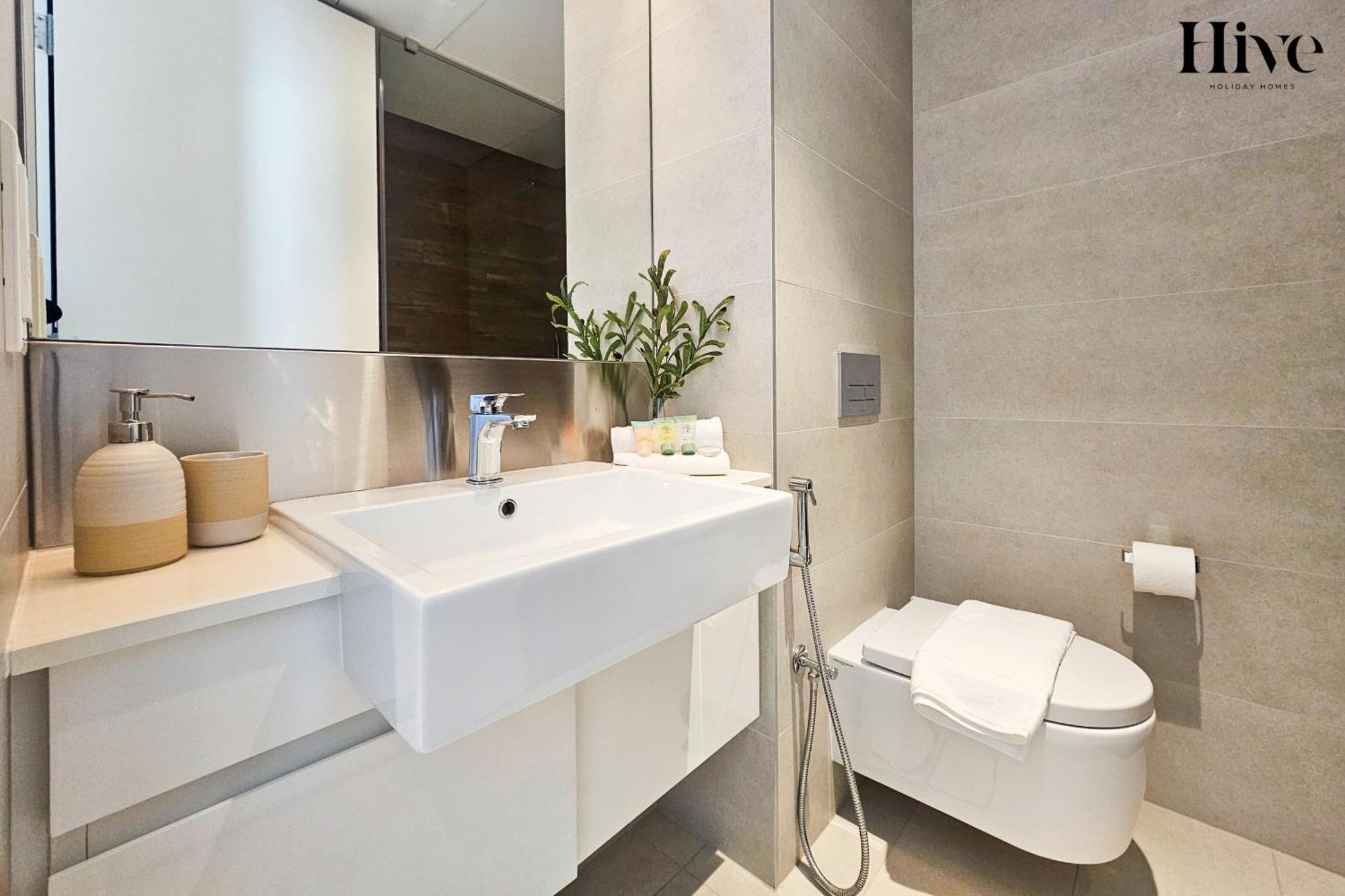 Beautiful 2 Bed In Bluewaters 10 * Dubai