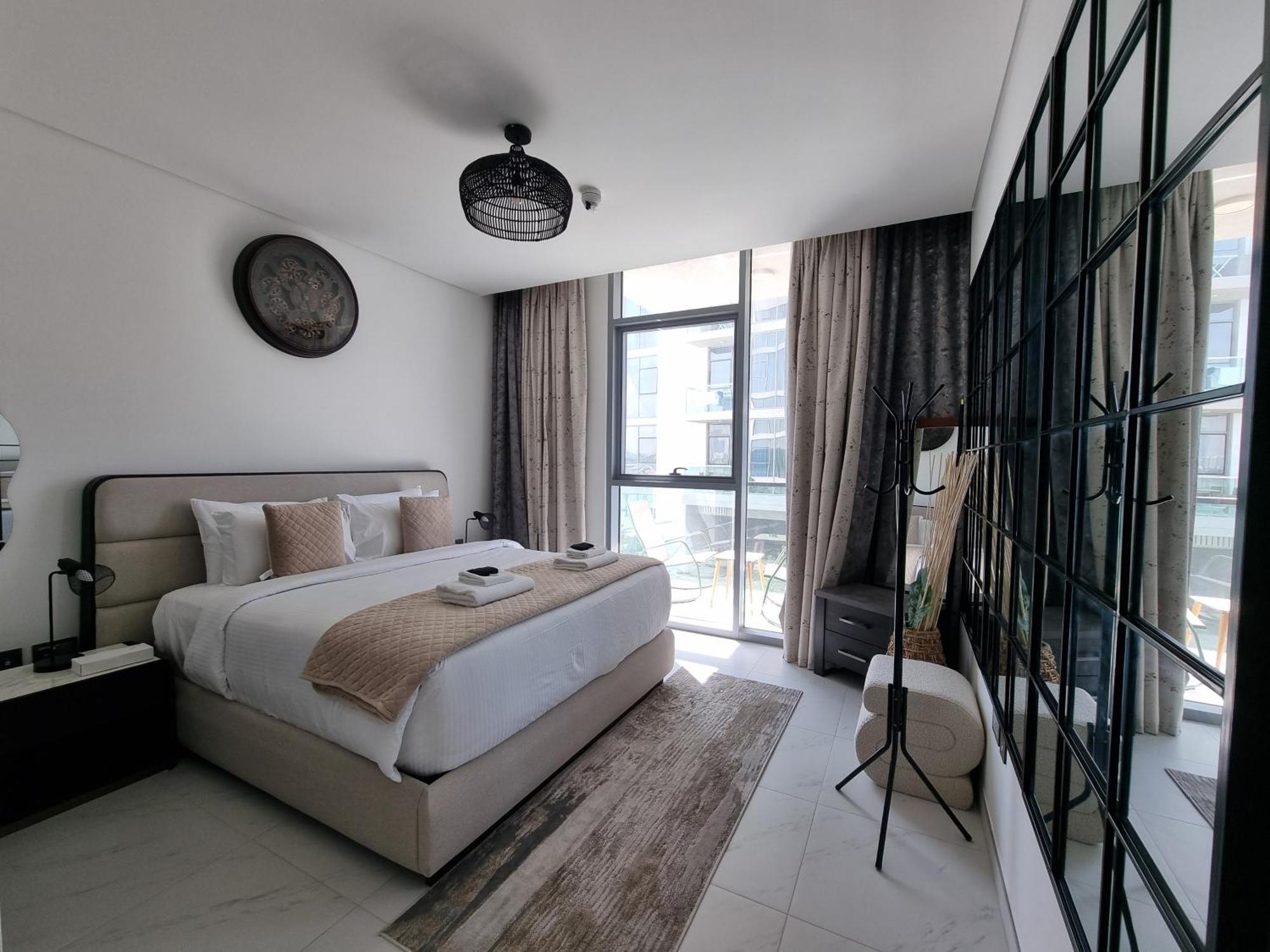 District One, Mbr New Partial Lagoon View