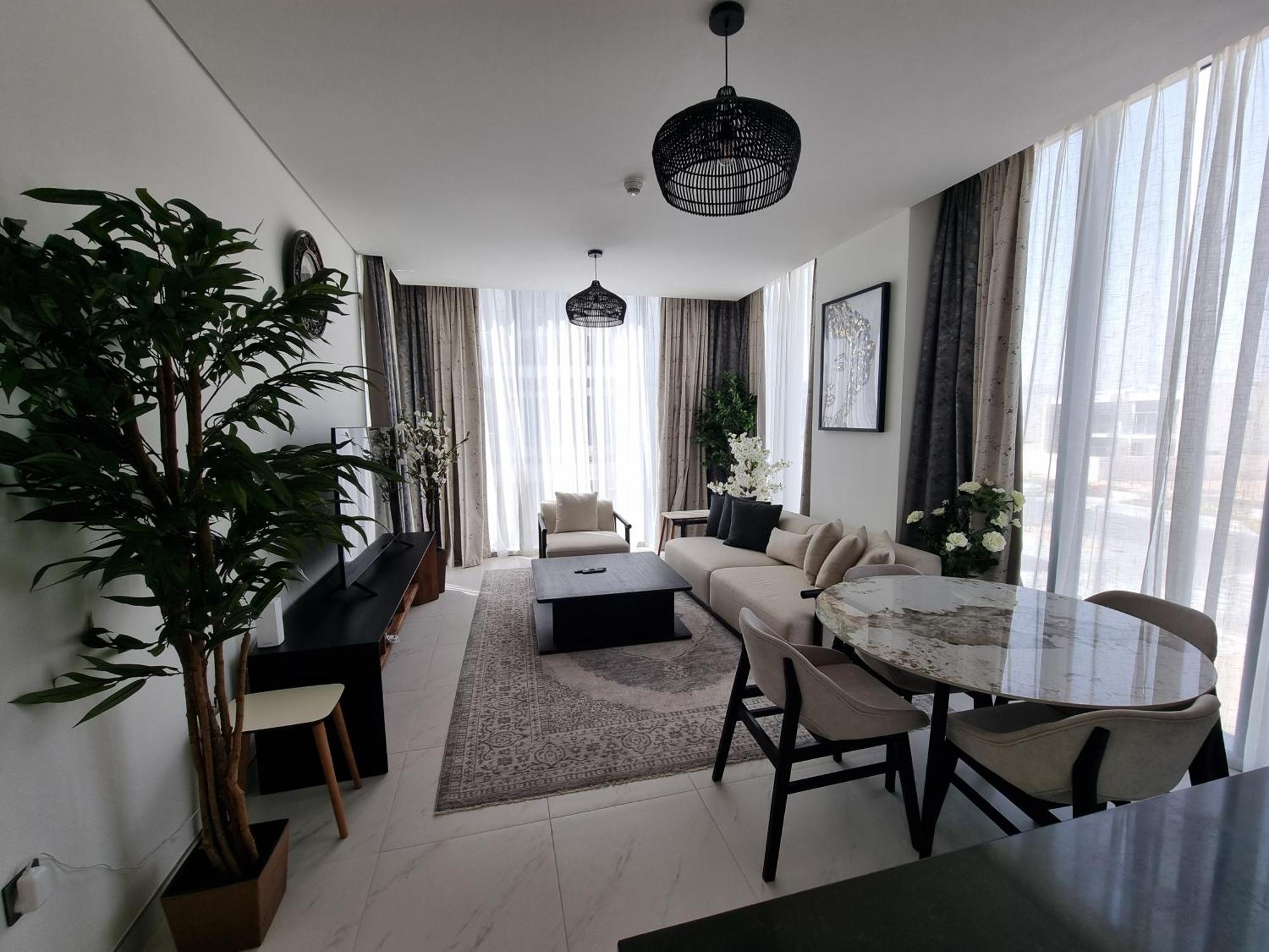 District One, Mbr New Partial Lagoon View Apartment Dubai