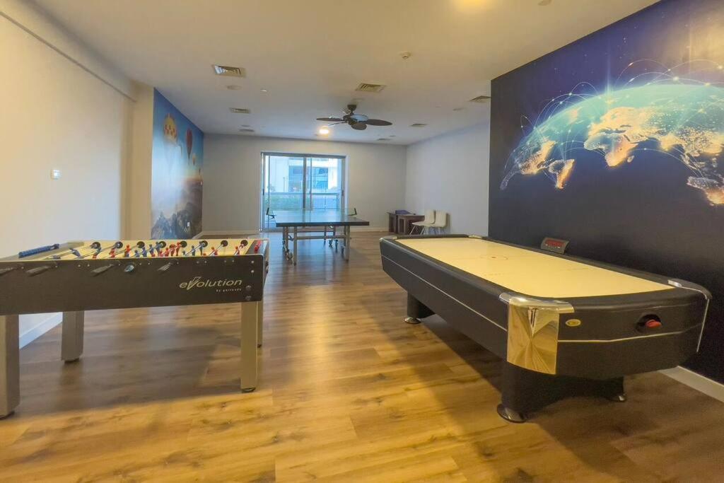 Lux Two Br W Sea Views From In Marina Apartment Dubai