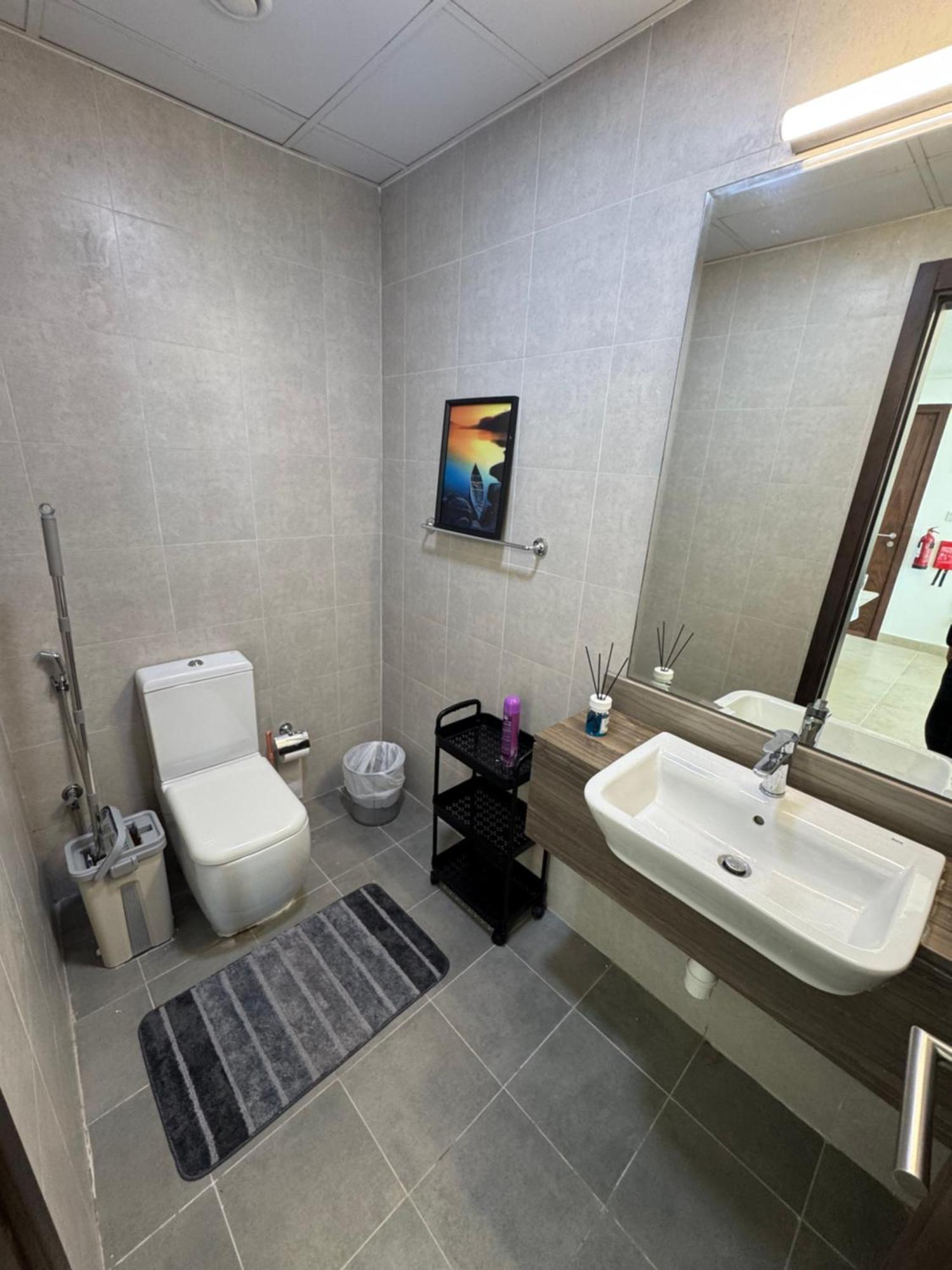 Cozy 1br Pool-gym, Close To Metro Brandnew! Dubai
