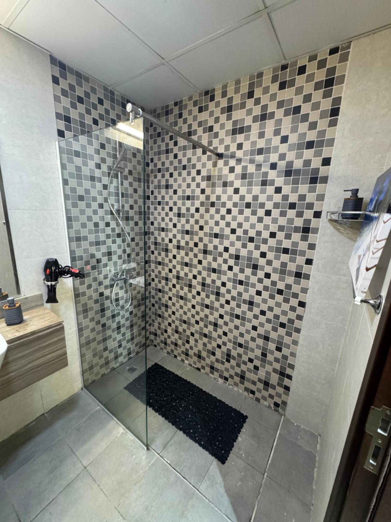 Cozy 1br Pool-gym, Close To Metro Brandnew!