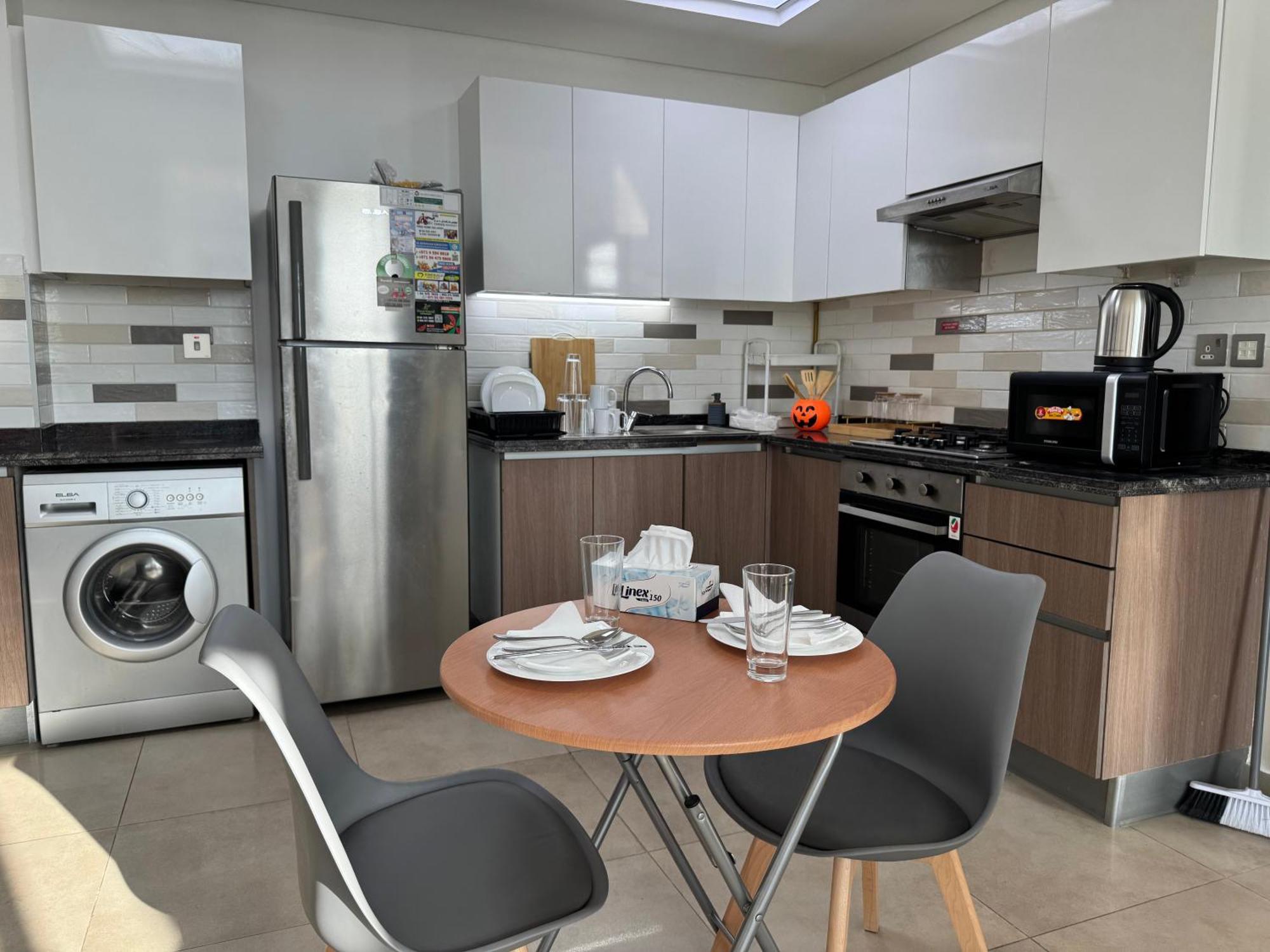 Cozy 1br Pool-gym, Close To Metro Brandnew! *