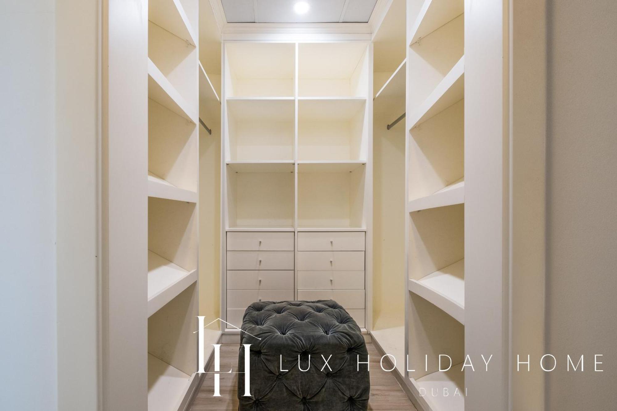 Apartment Lux The Shoreline Sea View