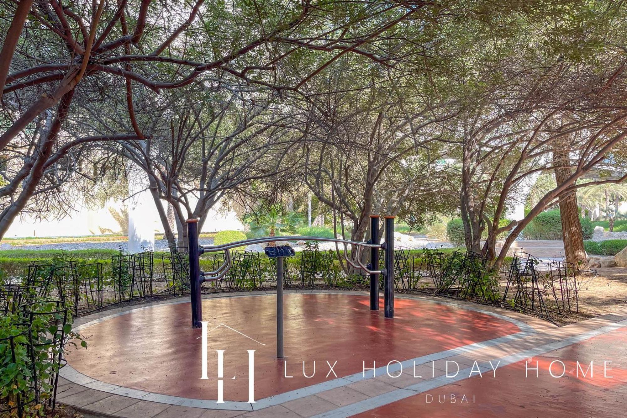 Lux The Shoreline Sea View * Dubai