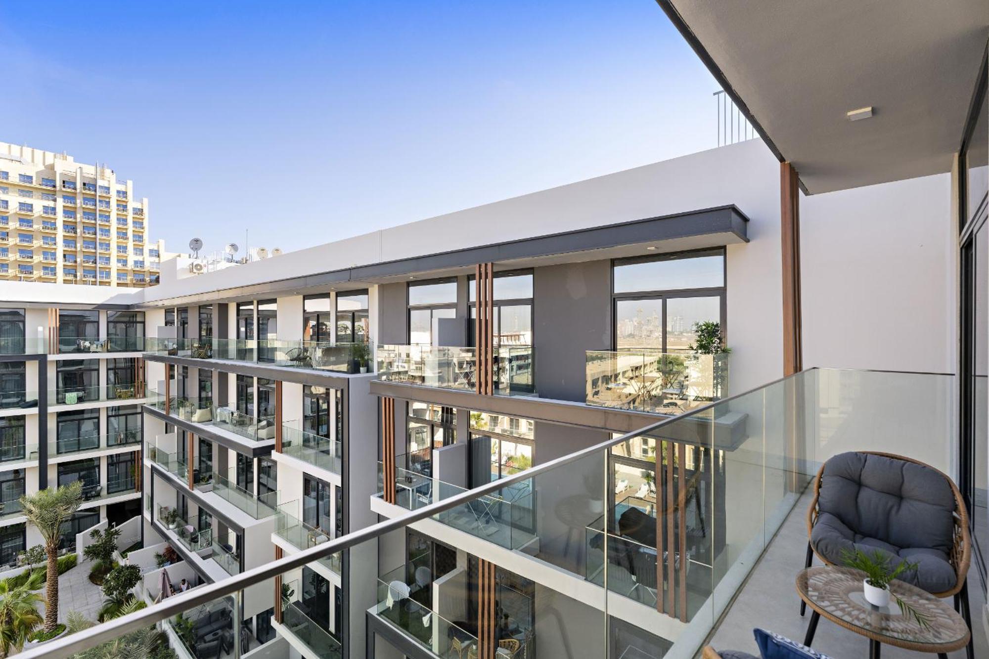 Vayk - Modern 1 Bd In A New Community *