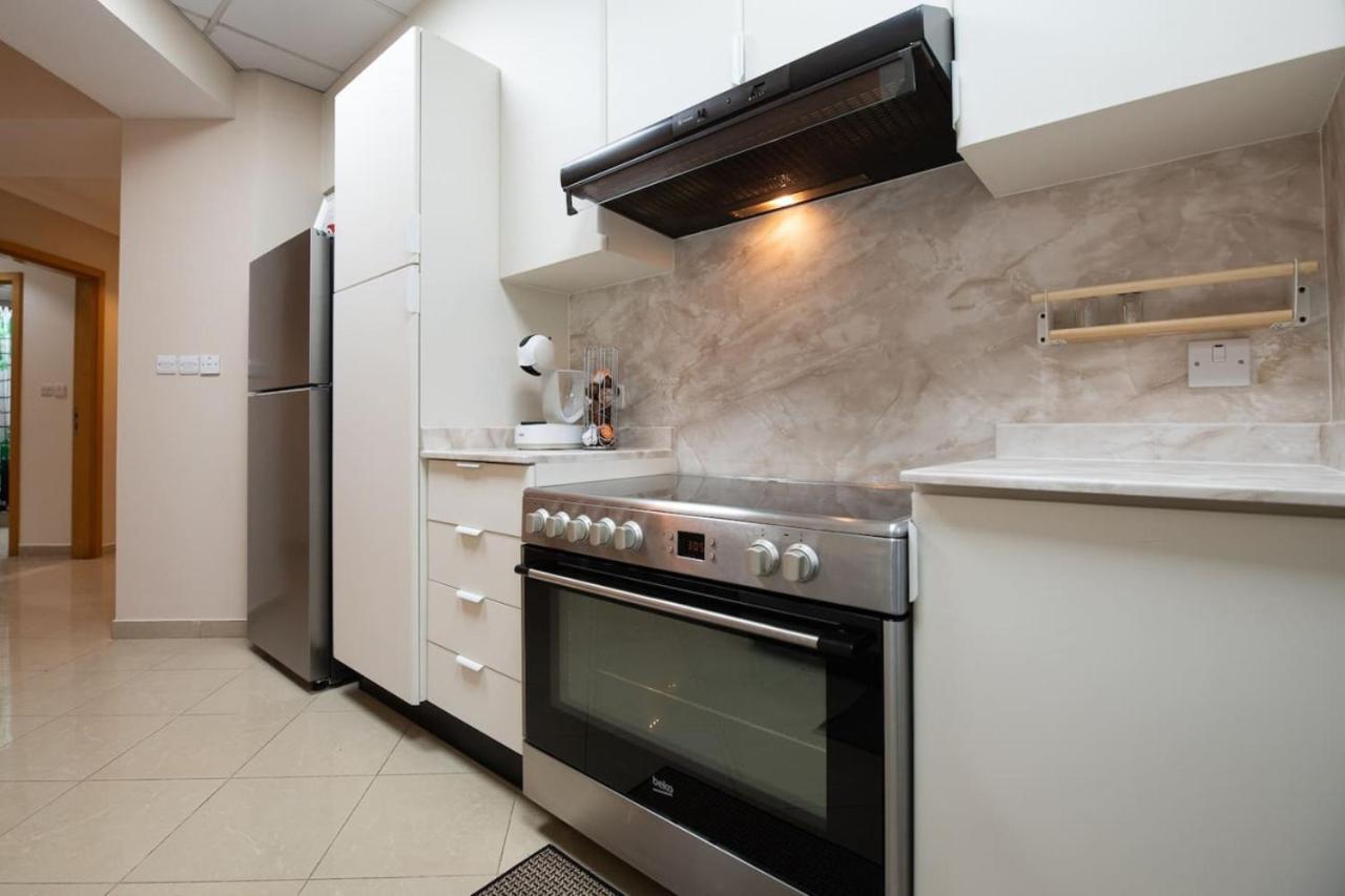Modern 2-bed In The Heart Of Marina Apartment *