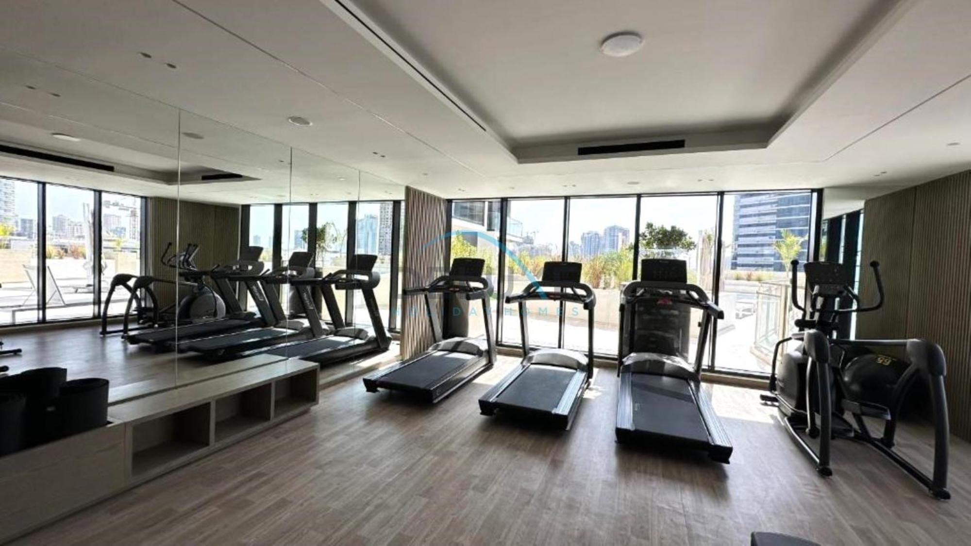 Chic 1br In Binghatti Luna By Deluxe Homes