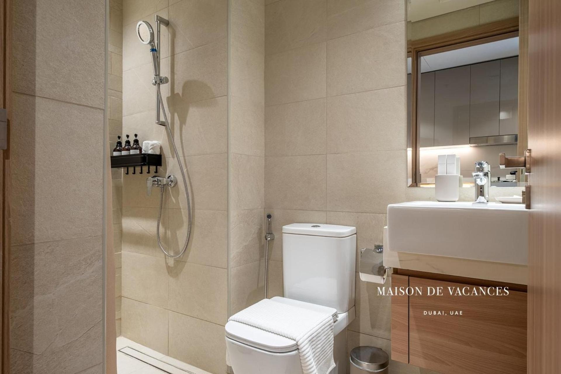Stylish Getaway 10 Minutes To Mall * Dubai
