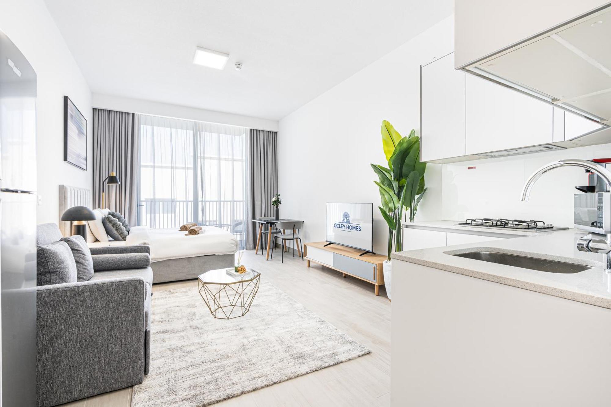 Cozy & Bright In The Heart Of Jvc Apartment *
