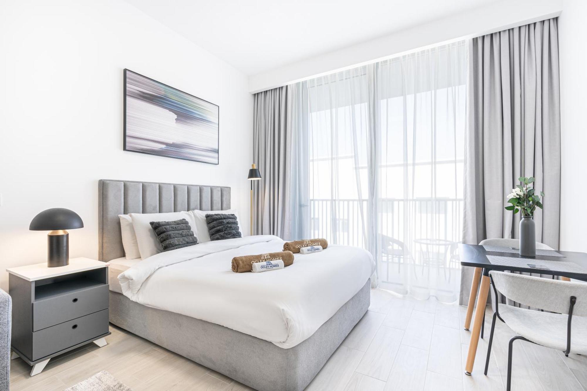 Cozy & Bright In The Heart Of Jvc