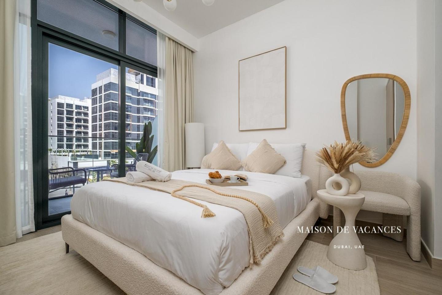 Stylish Getaway 10 Minutes To Mall *