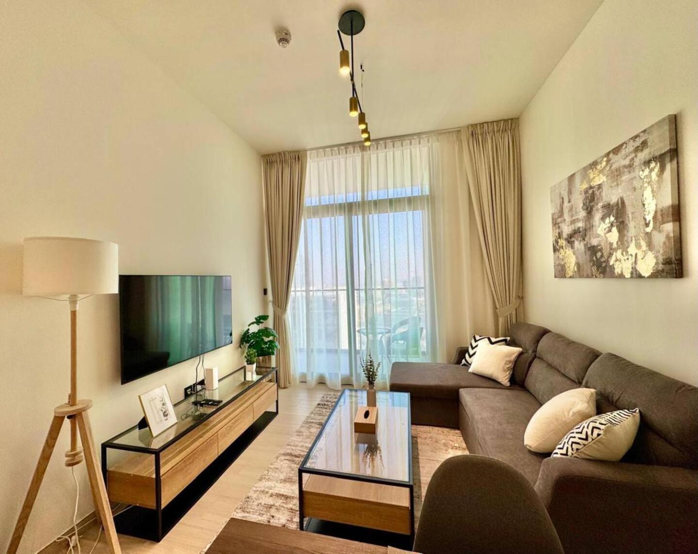 Brand-new 1-bedroom