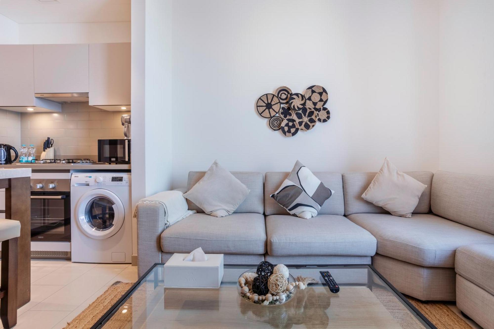 Apartment By Latinem Luxury 1br Cvr B2303 Near Burj Khalifa Dubai