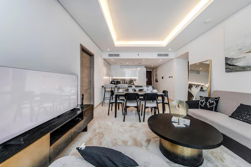 Burj Khalifa View 3bedroom *