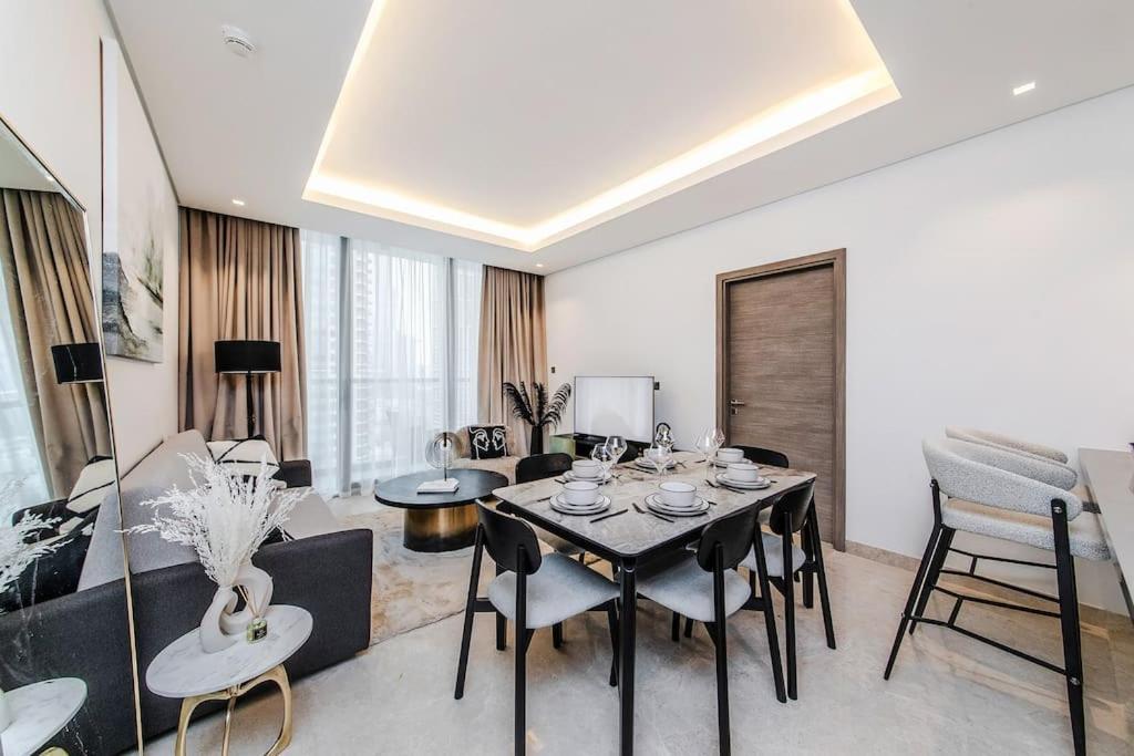 Burj Khalifa View 3bedroom Apartment Dubai