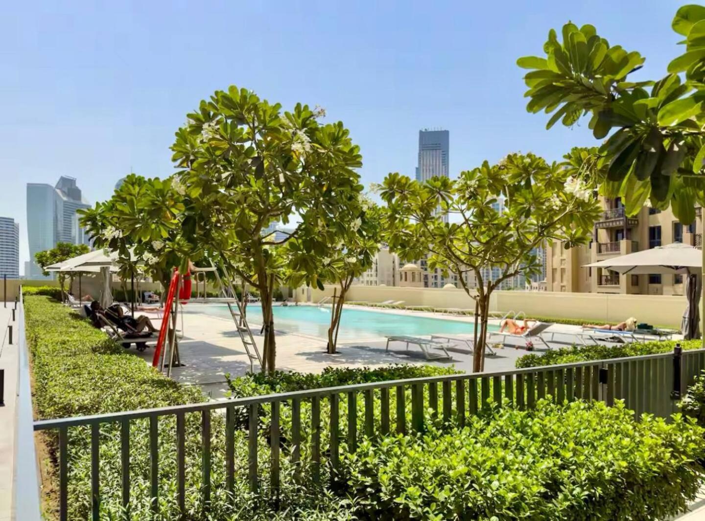 Arthouse Burj Royale - 2br With Burj Khalifa Views, Swimming Pool & Gym *
