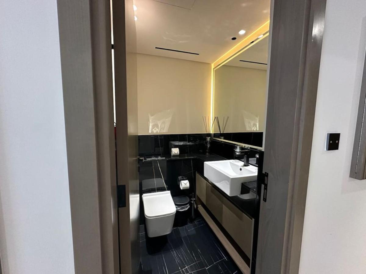 Spacious 1br In Binghatti Creek * Dubai