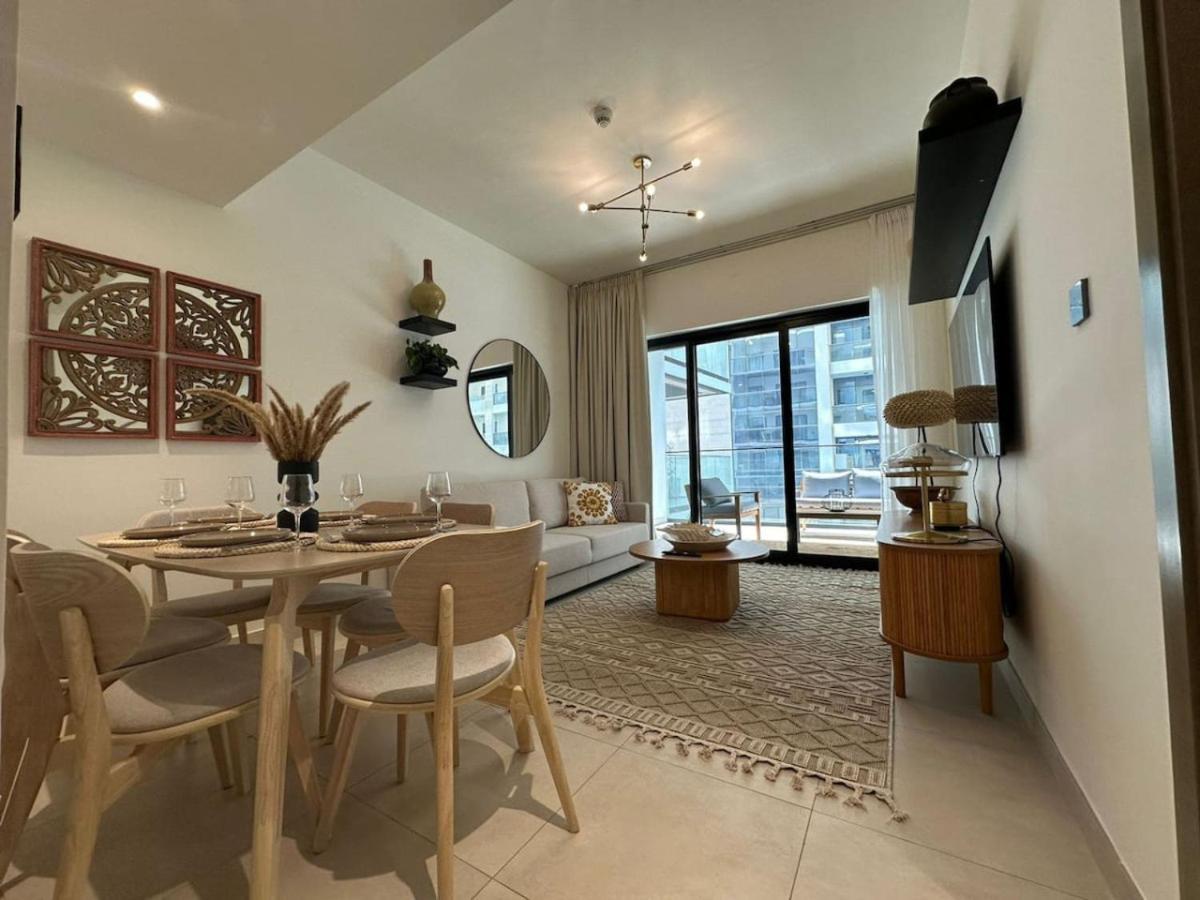 Spacious 1br In Binghatti Creek * Dubai