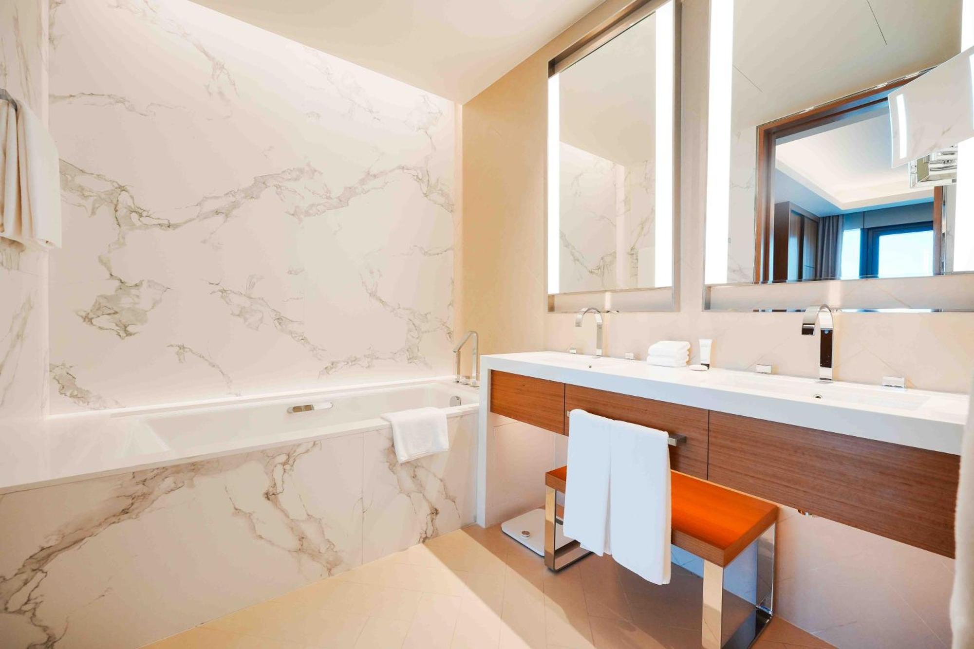Luxury 2 Bedroom In Address Opera Downtown Apartment *