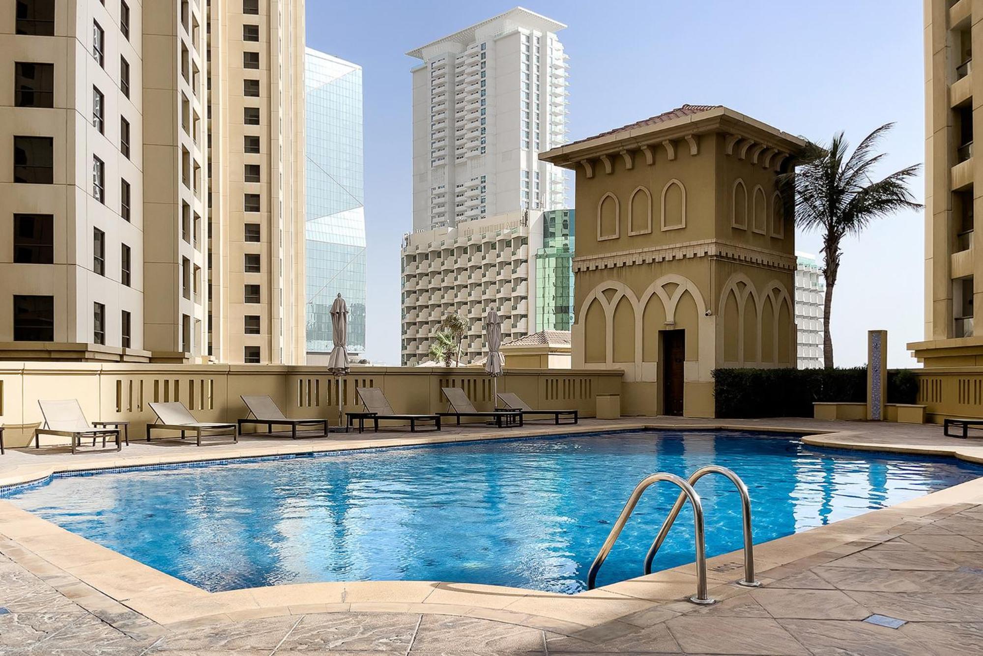 Berloga Capsule Jbr Capsule hotel