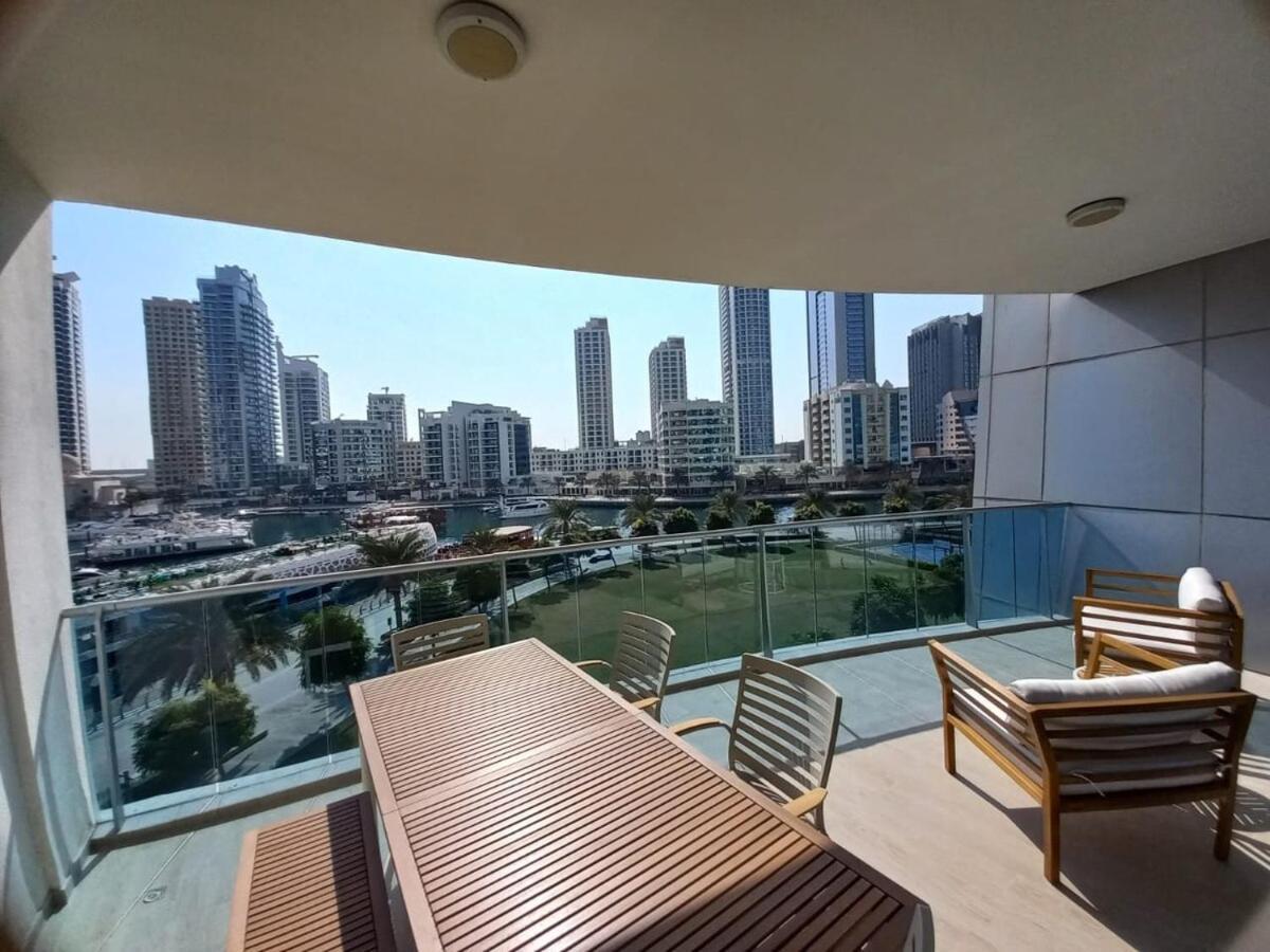 Chic 2 Bed In Marina, Hosted By Desert