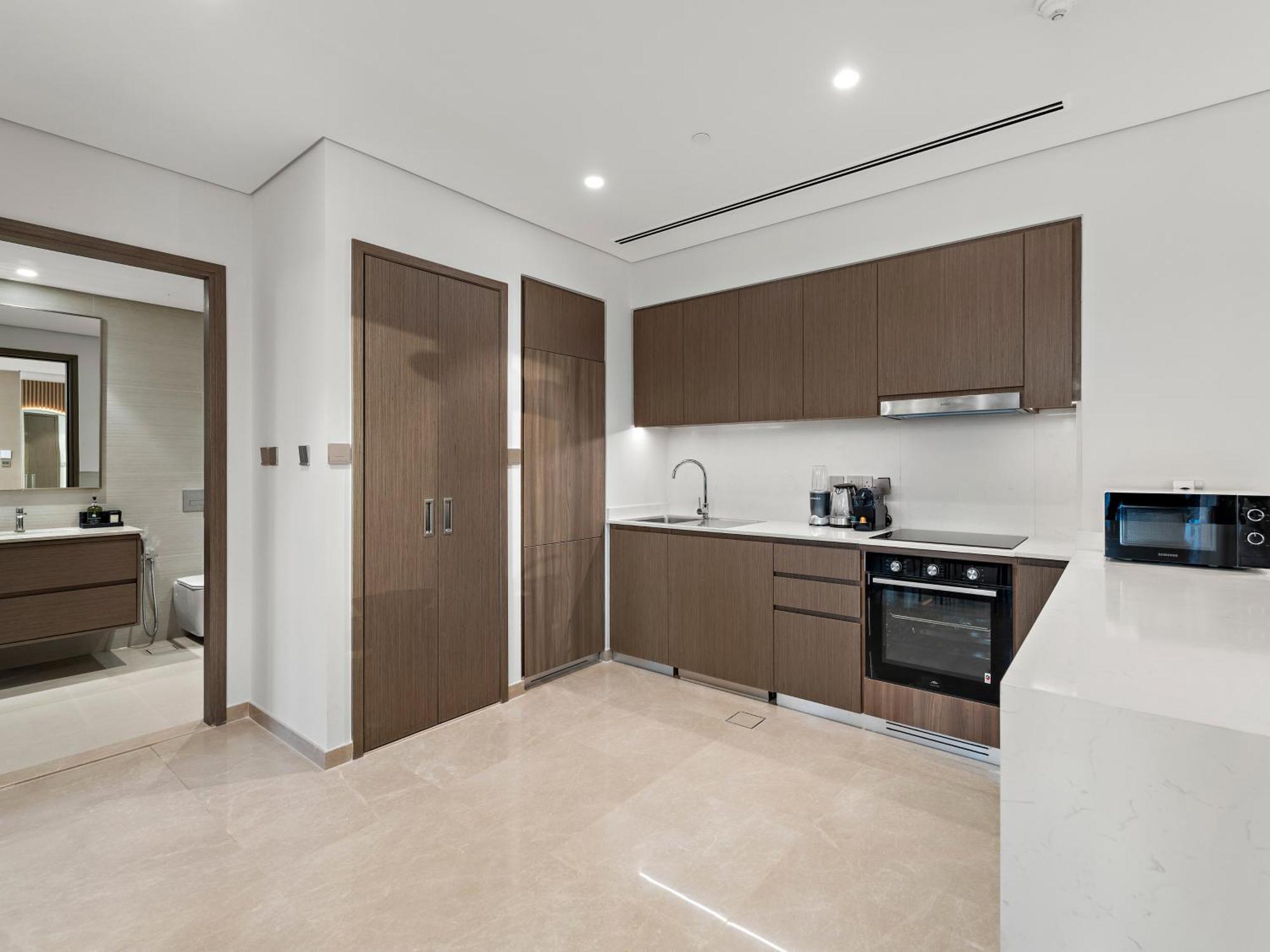 Sky9 Downtown Apartment *