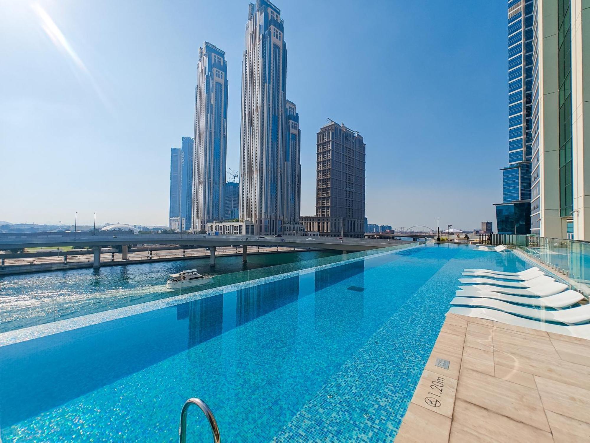 Apartment Fam Living - Urban Oasis 2bedroom, Business Bay Dubai