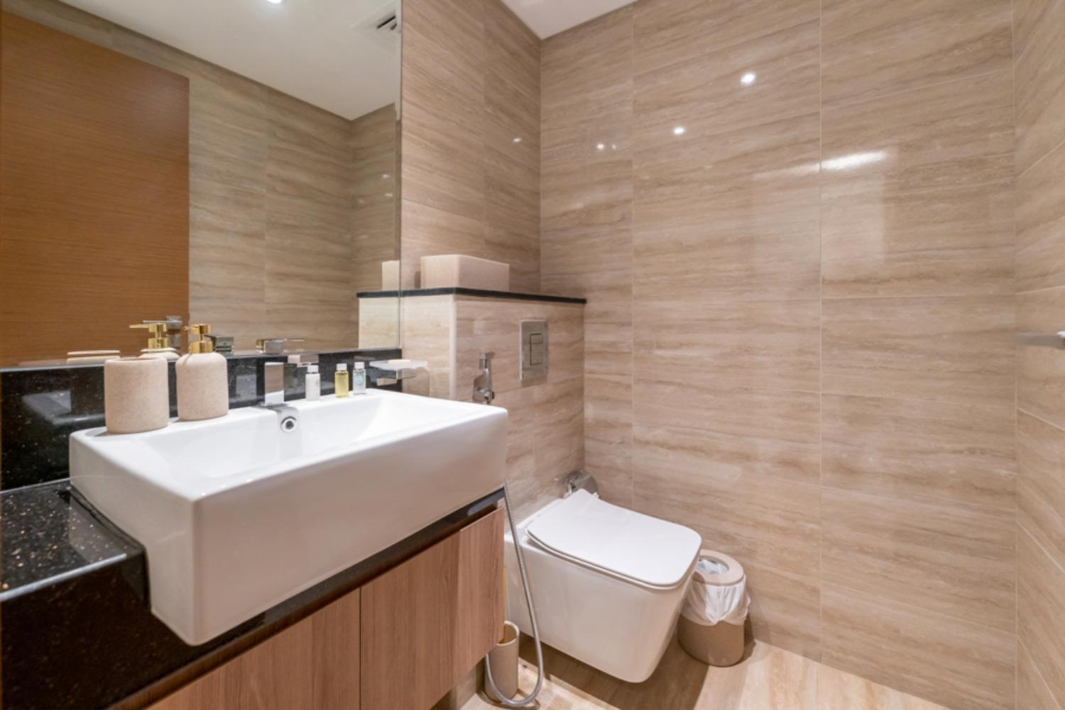 Fam Living - Urban Oasis 2bedroom, Business Bay *