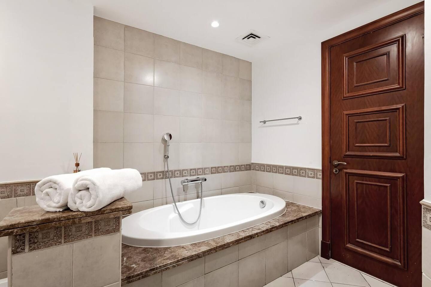 Apartment Luxe 2br Golden Mile 5sleeps 6beach Access