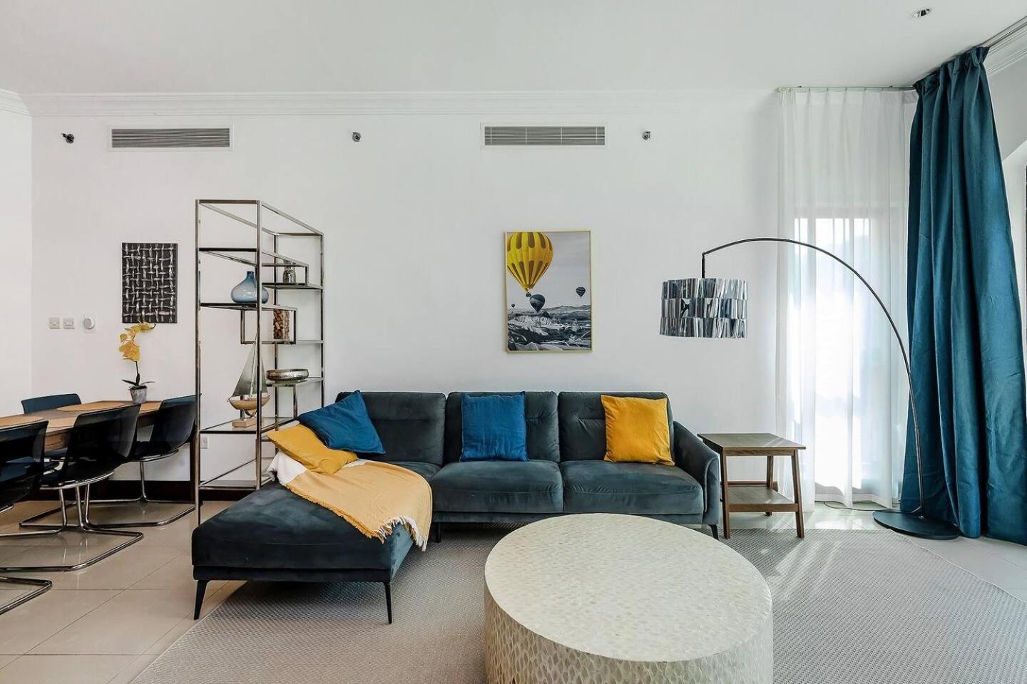 Luxe 2br Golden Mile 5sleeps 6beach Access Dubai