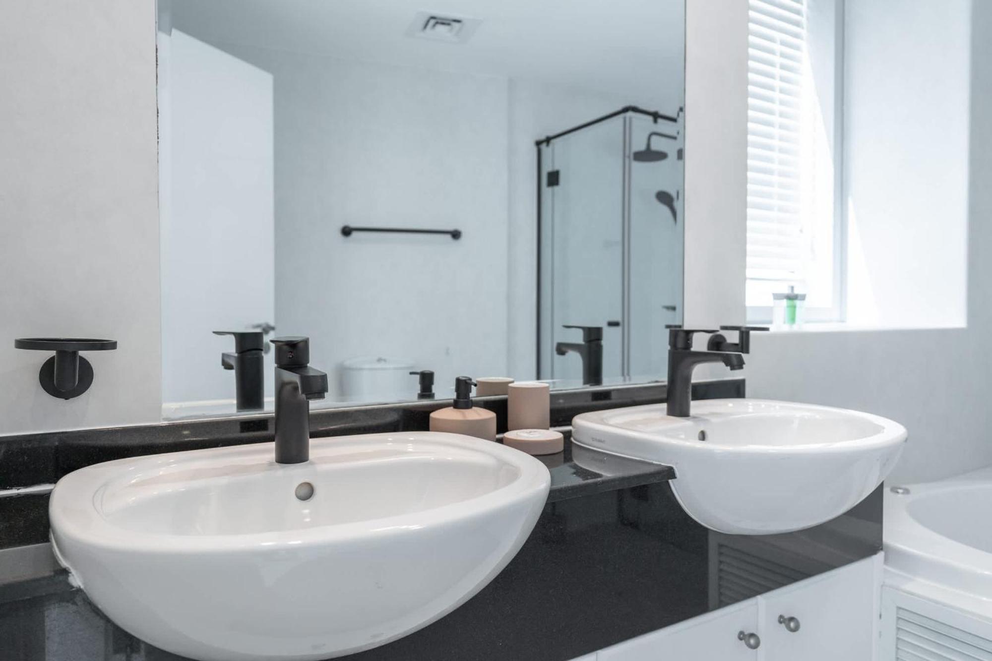 Exquisite 3-bedrooms At Marina Terrace With Striking Views Of Marina! Dubai