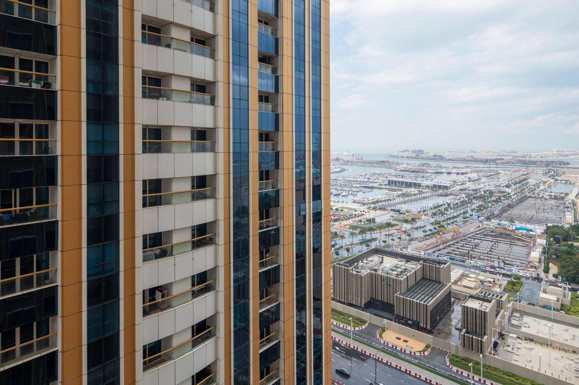 Apartment Frank Porter - Marina Crown Dubai