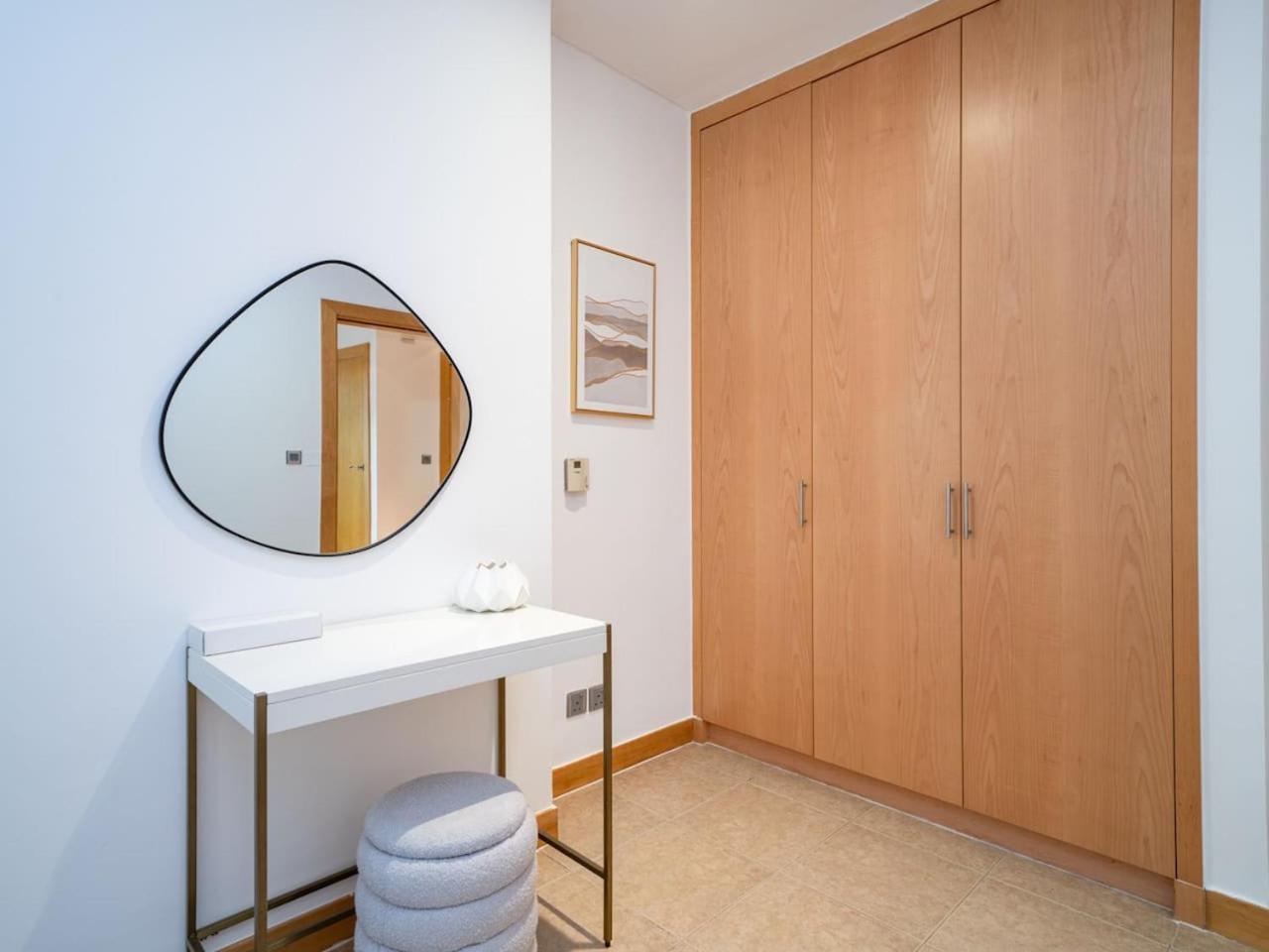Cosy Palm Jumeirah 1 Bedroom - Perfect Location Apartment