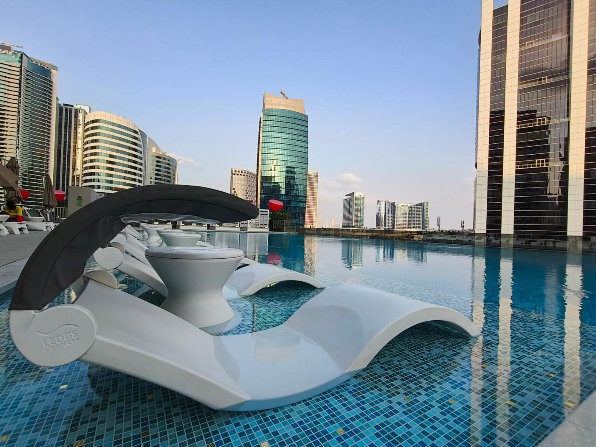 Apartment Chic 2br Near Mall & Burj L Canal & View I 5 Pax